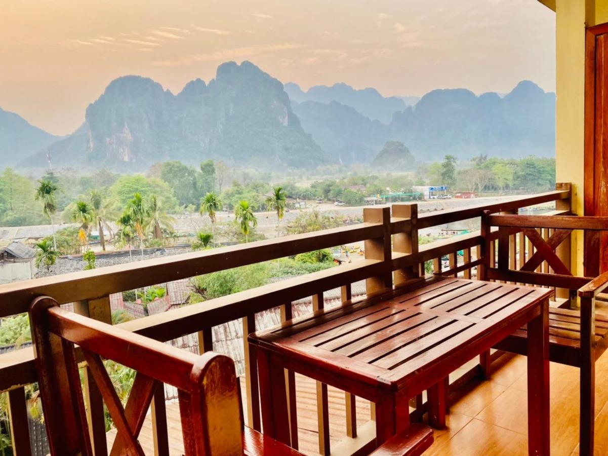 Hana Riverside Hotel Vangviang Kültér fotó